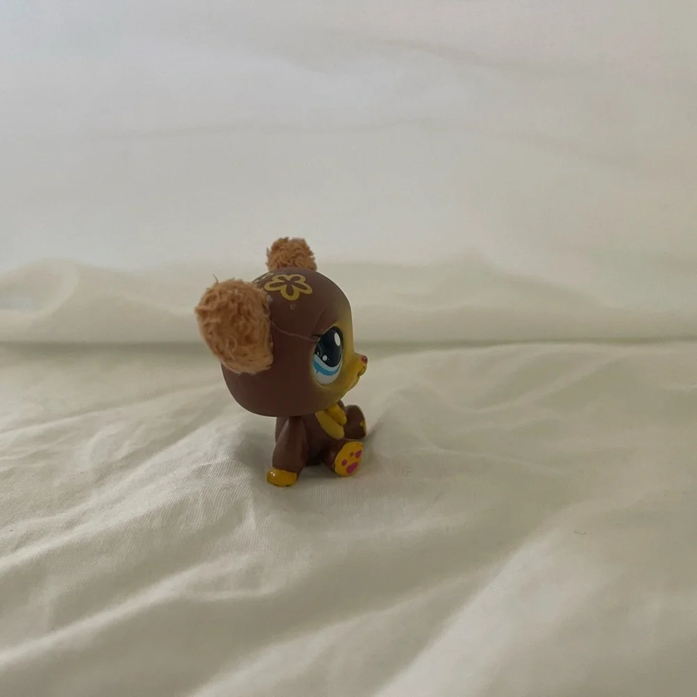 LPS Littlest Pet Shop #2468 Brown Bear with fuzzy/soft ears